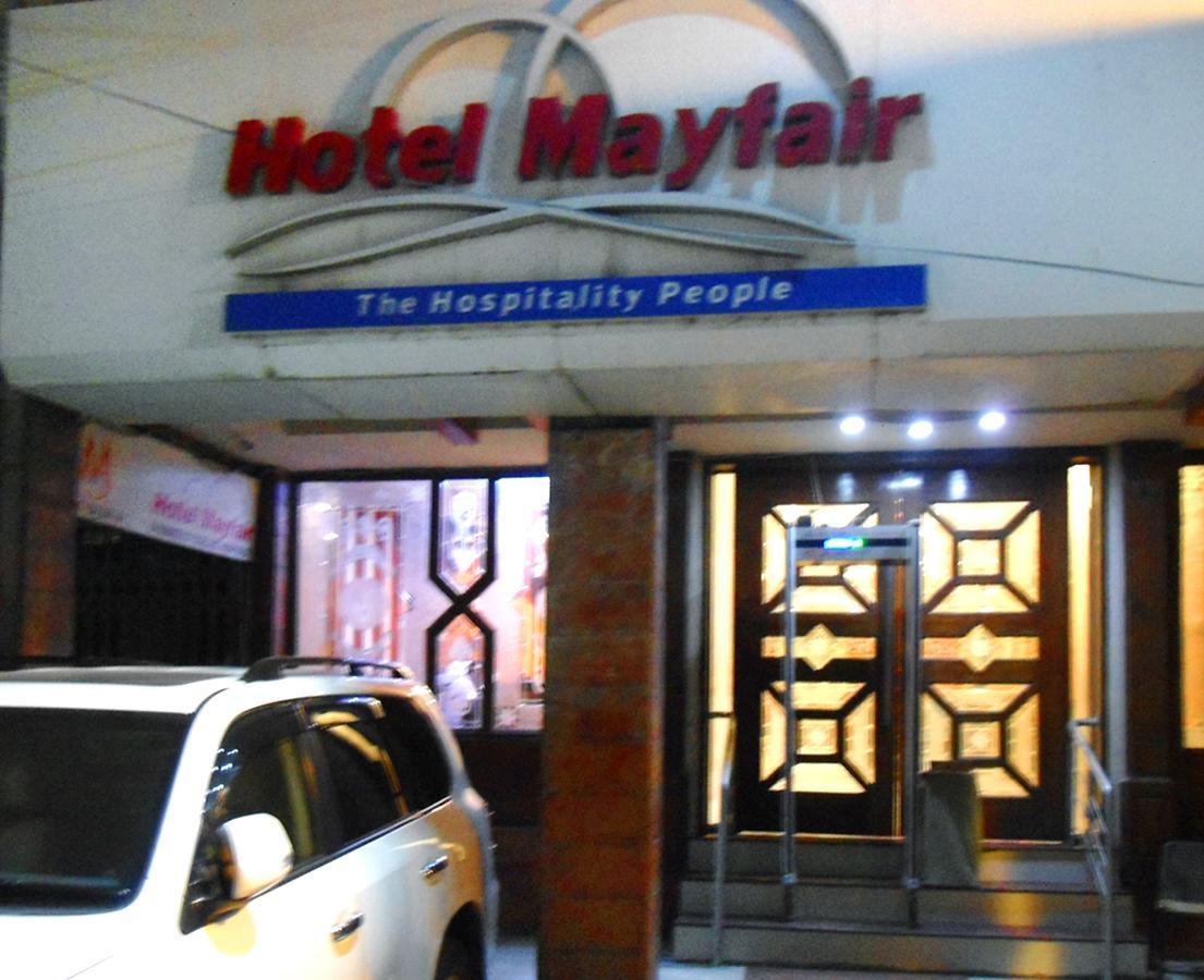 Hotel Mayfair Lahore Buitenkant foto